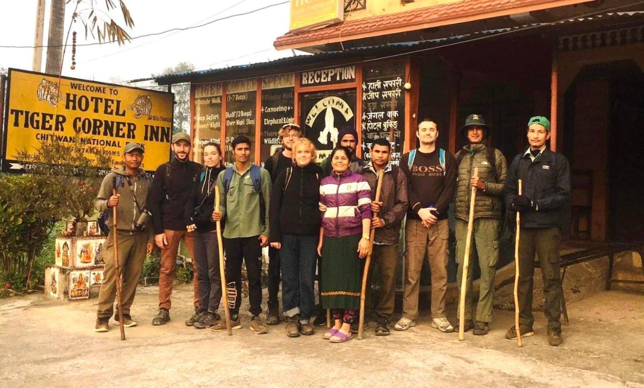 Tiger Corner Inn Homestay 사우라하 외부 사진
